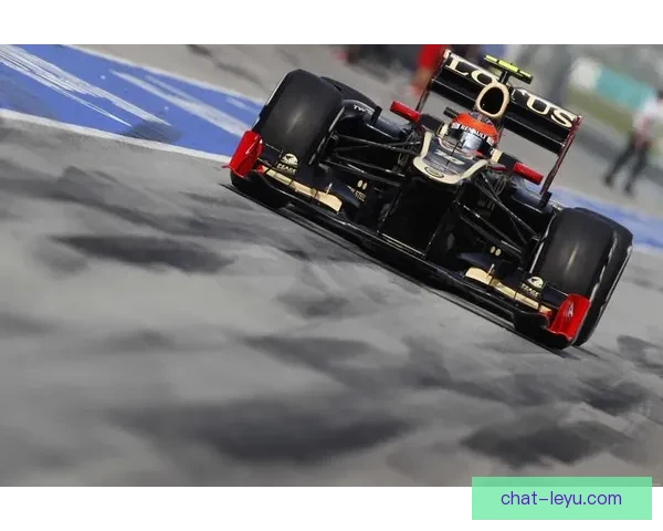 F1赛季精彩回顾：新车技术革新与车手角逐再掀高潮